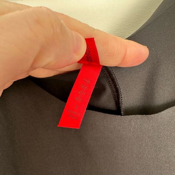 Spanx Women’s Trust Your Thinstincts Black Bodysuit Size 1 - Picture 3 of 6